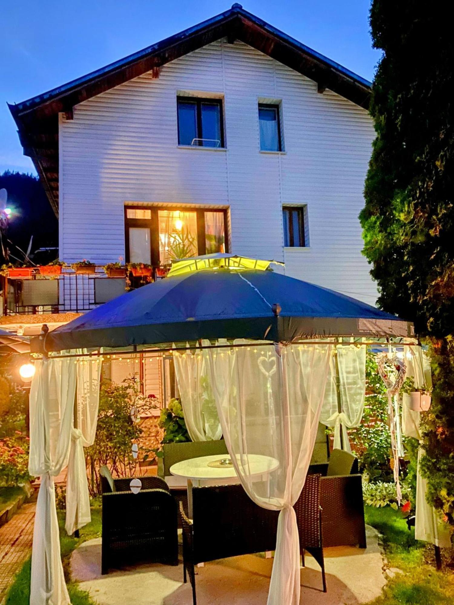 Niya Guest House ベリ・イスカ エクステリア 写真
